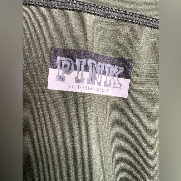 VS Pink Sweater Green - Picture 4 of 4